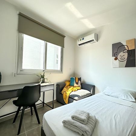 Vacation Mode Apartment Айя Напа Екстериор снимка