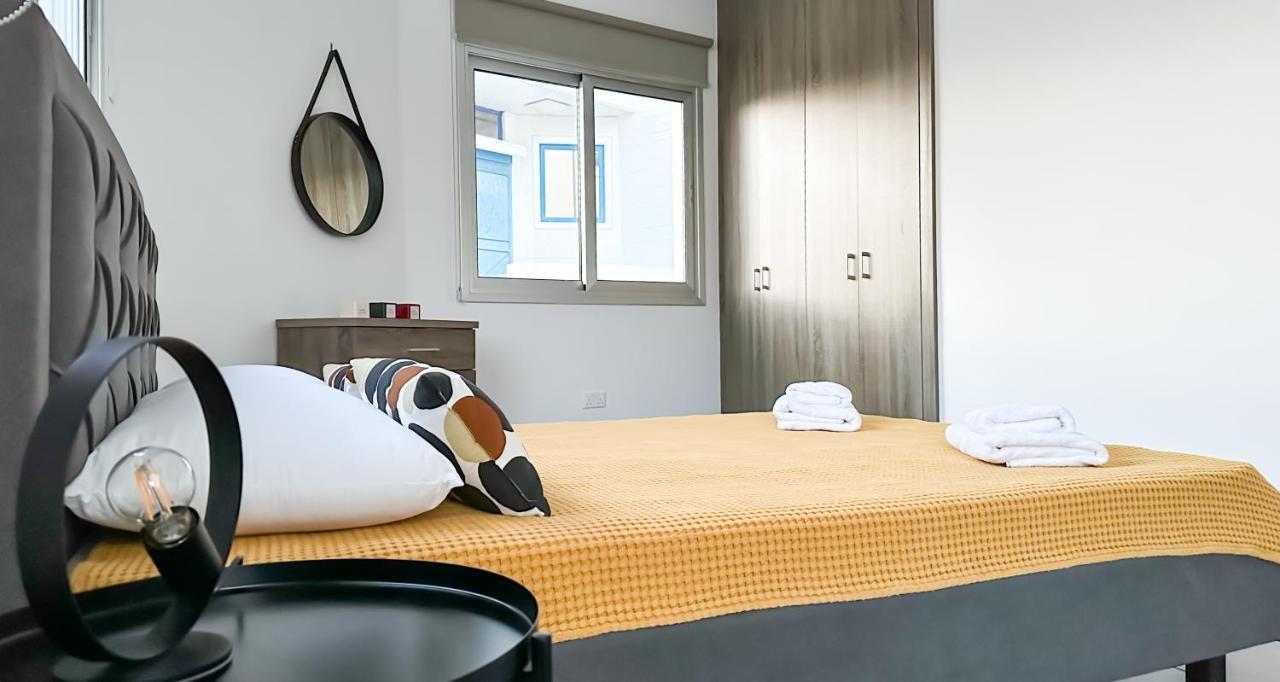 Vacation Mode Apartment Айя Напа Екстериор снимка