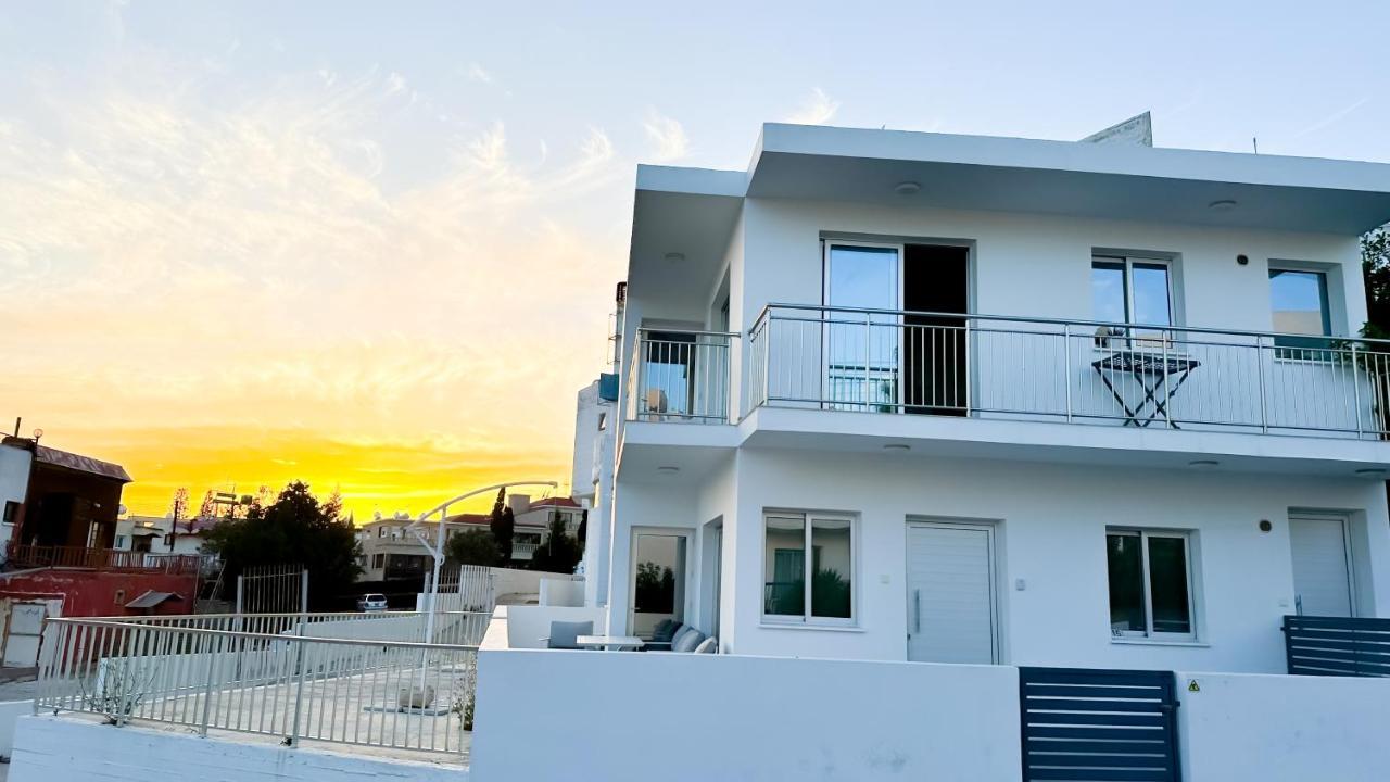 Vacation Mode Apartment Айя Напа Екстериор снимка