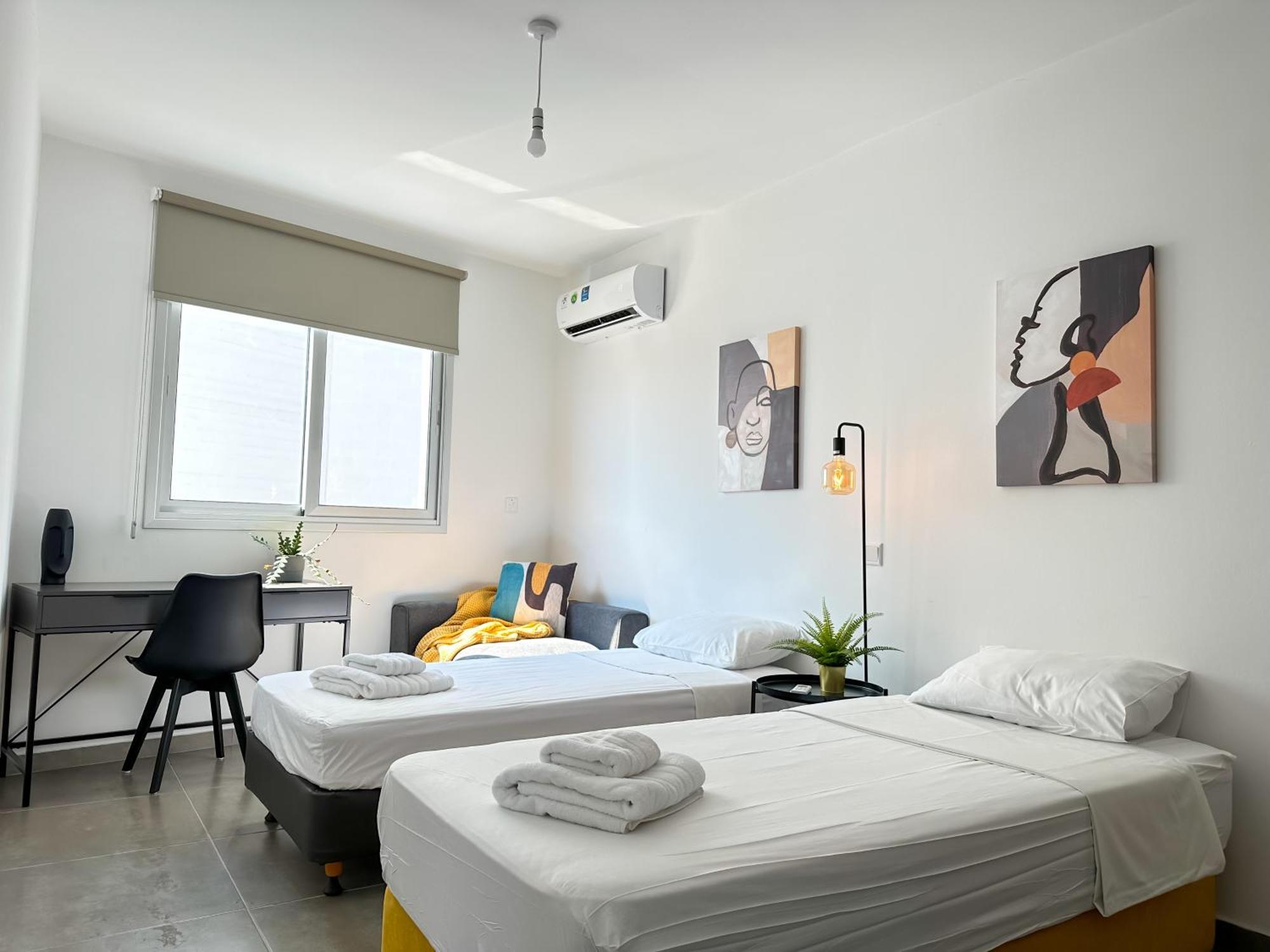 Vacation Mode Apartment Айя Напа Екстериор снимка